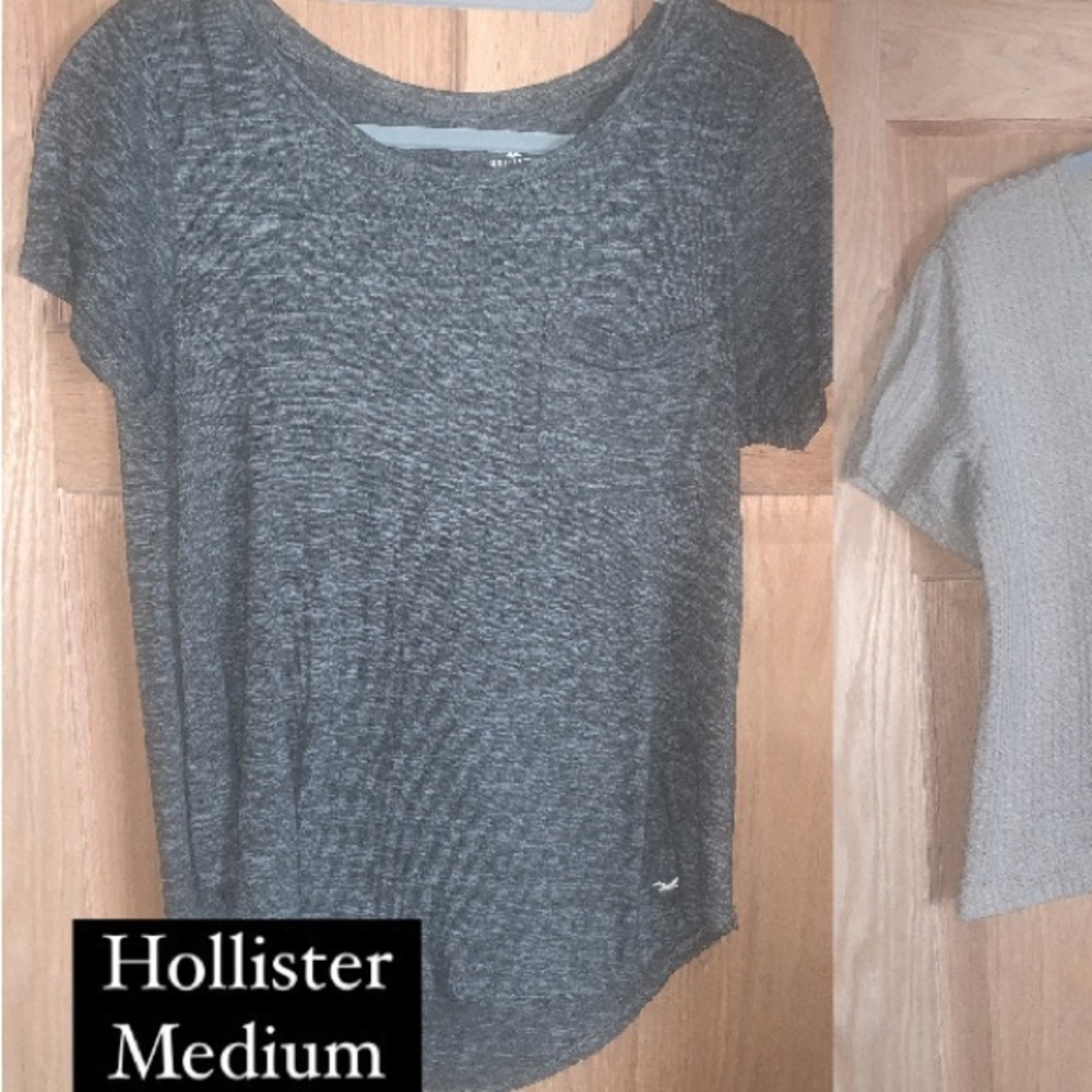 Hollister T shirt
